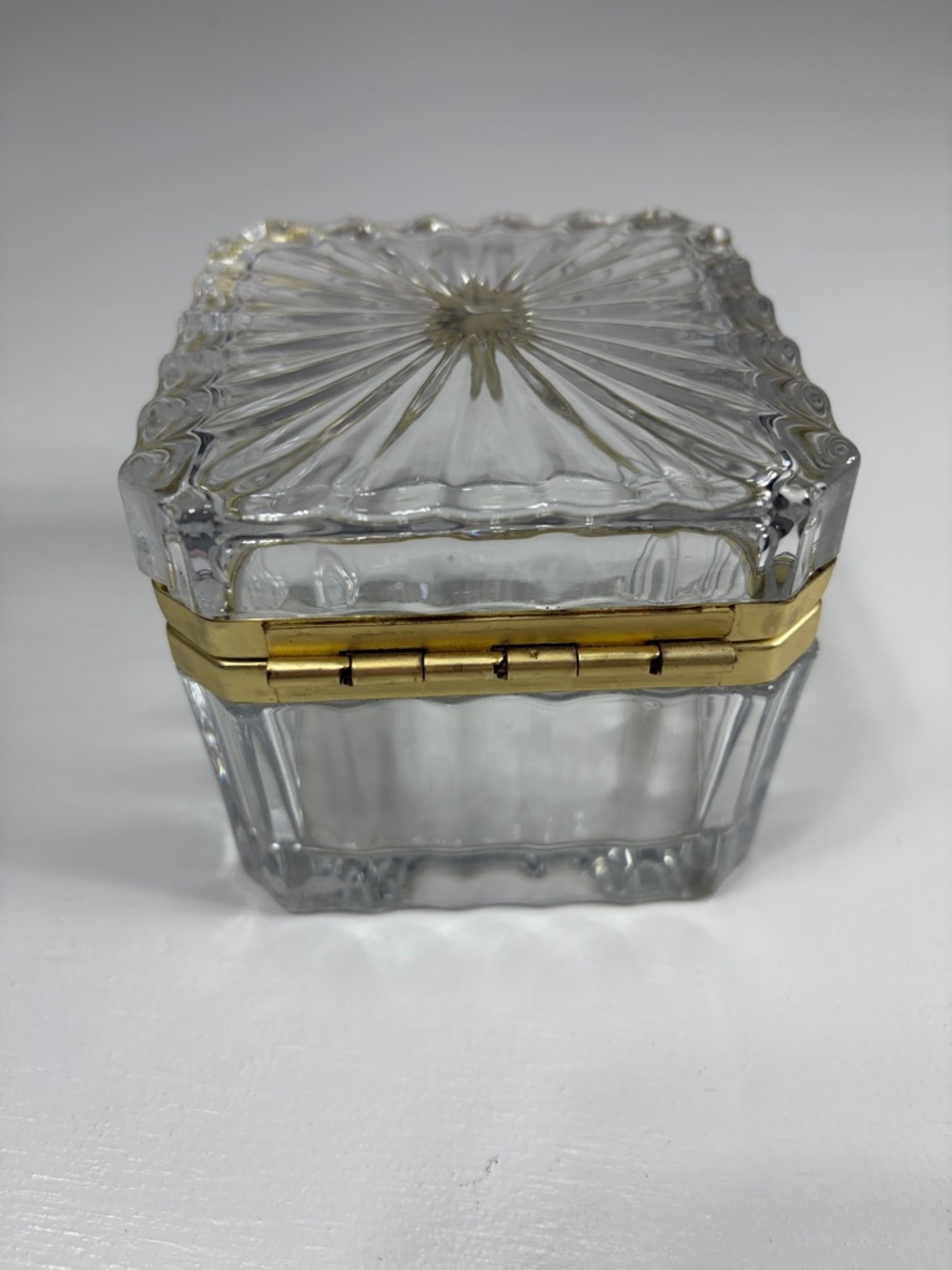 Vintage crystal jewelry casket with brass hinge 3 1/2 in. Square trinket box - Picture 4 of 7
